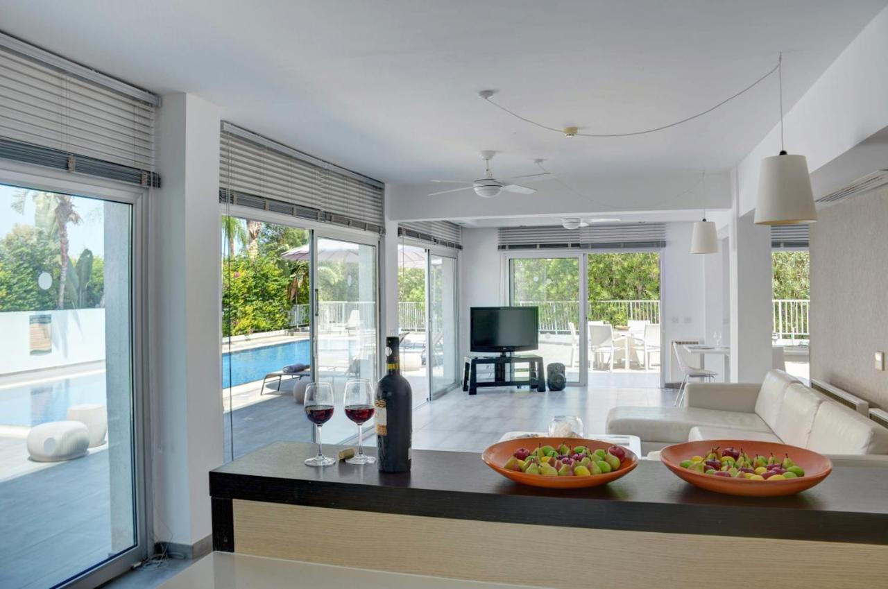 Olympic Gardens Villa プロタラス エクステリア 写真