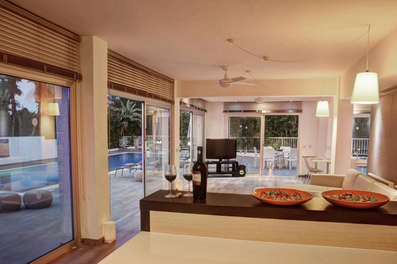 Olympic Gardens Villa プロタラス エクステリア 写真